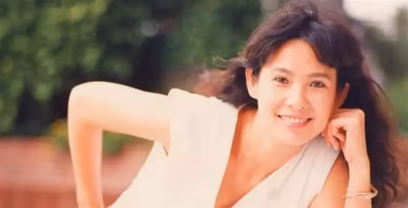 「瓊瑤女郎」周丹薇豪門坎坷路！為求子生吞蛤蟆「14次試管手術」卻遭背叛，前夫臨終前「仍貼身照顧」：有情有義好女人