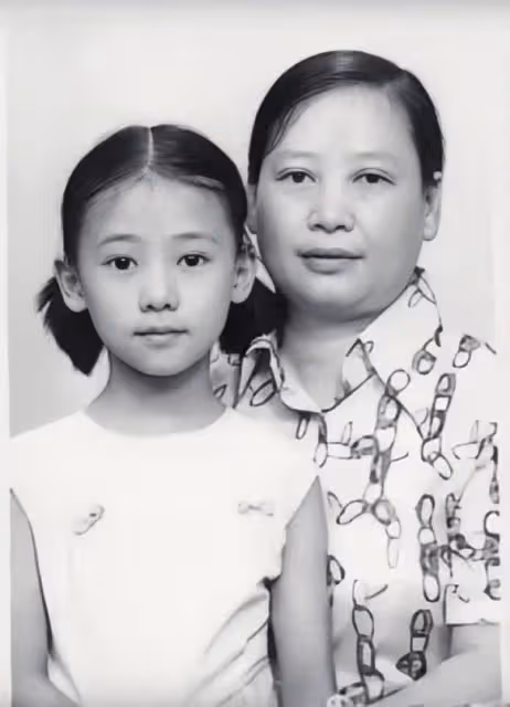 翁虹曬母女合照　12歲女兒被贊：越大越漂亮