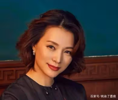 終究還是瞞不住了，員工說出董卿離開央視的原因，是怎麼回事？