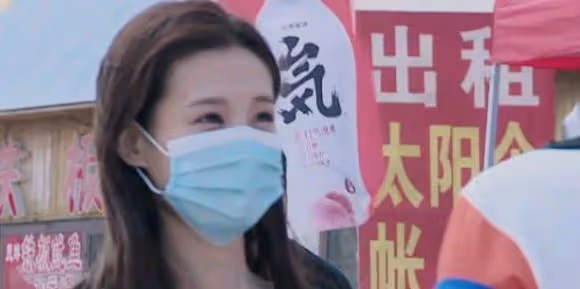 楊洋新戀情實錘了？與心動女神舉止親密，網友：反常的像另個人