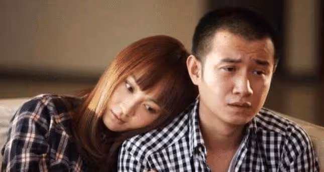 舊情復燃，姚笛為愛痴狂，拋棄未婚夫也要與文章復合