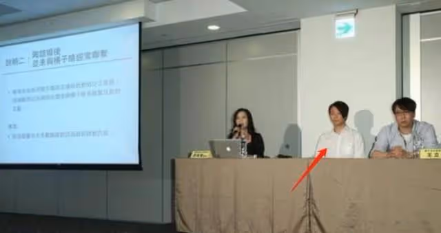 51歲陶喆婚內出軌，「小三」曝光聊天記錄，妻子卻選擇原諒他