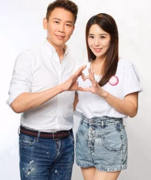 51歲陶喆婚內出軌，「小三」曝光聊天記錄，妻子卻選擇原諒他