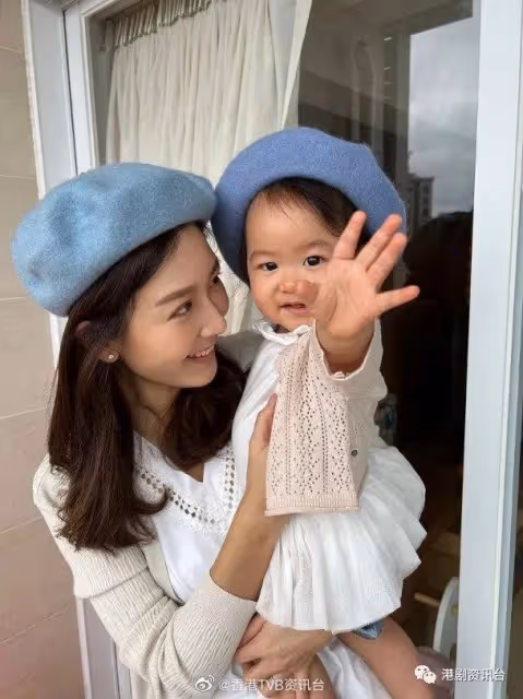 李亞男曬童年照報母恩！被笑同細女撞曬樣