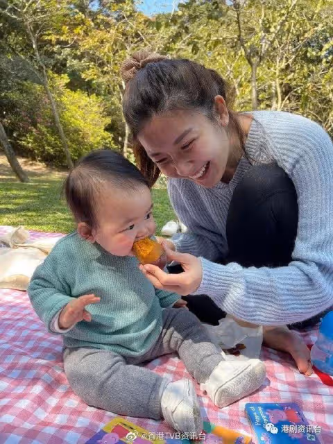 李亞男曬童年照報母恩！被笑同細女撞曬樣