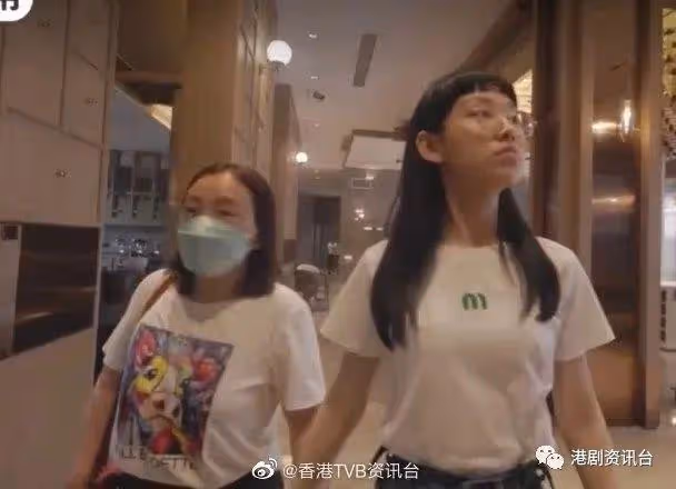 炎明熹獎盃贈母一殼眼淚！複製美人基因縫衣報親恩