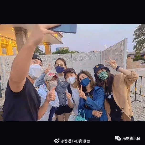 港版《華燈初上》佛山開鏡！楊明陳法蓉超豪伙食曝光
