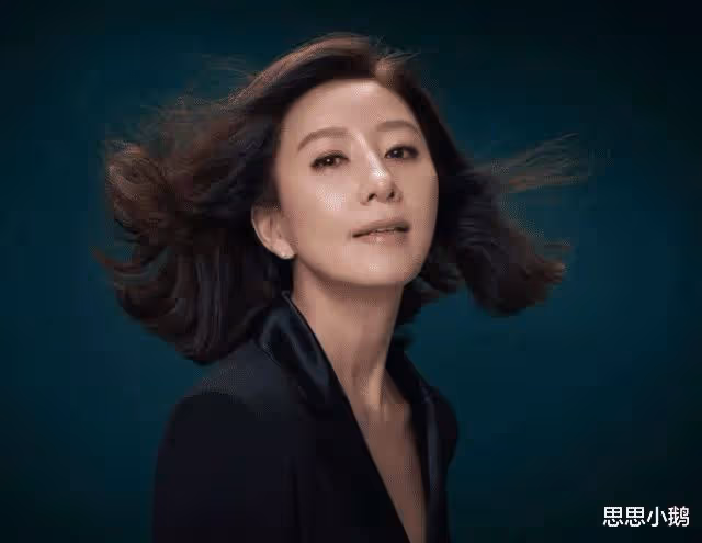 金喜愛：與相戀3月富豪閃婚，47歲搭檔劉亞仁翻紅，如今怎樣了？