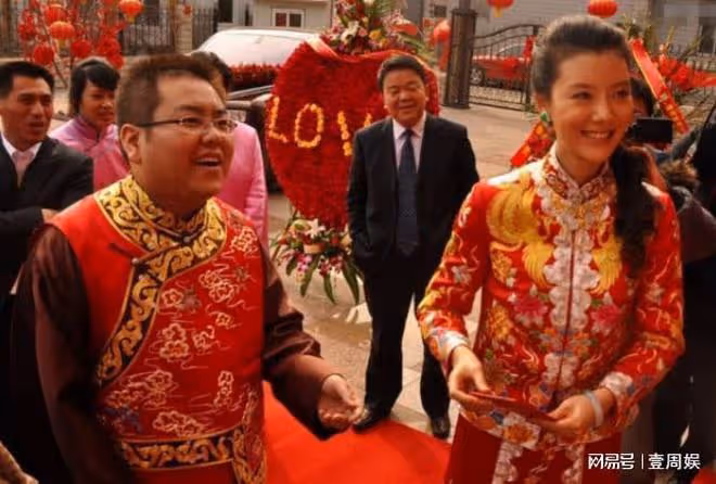 車曉直播間賣面膜，被問前夫的下落，網友：你老公找到了嗎？