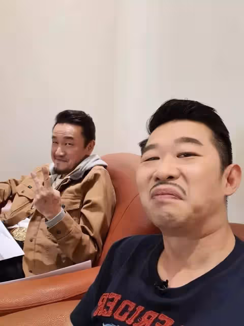 堅持只租不買房,金鐘男配北漂30年不願在台北買房背後原因曝光,為妻小租屋文山區30坪,錢全花她們身上