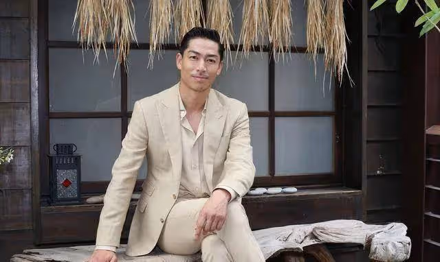 林志玲迎來第一個母親節，日本老公貼心送禮，卡片上稱呼令人意外