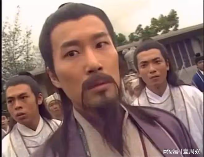 《唐伯虎點秋香》中的黃金配角,消失12年,被爆疑似出家!