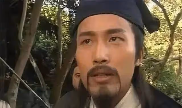 TVB前金牌配角近況曝光！被曝精神出問題，在理髮店做洗頭工