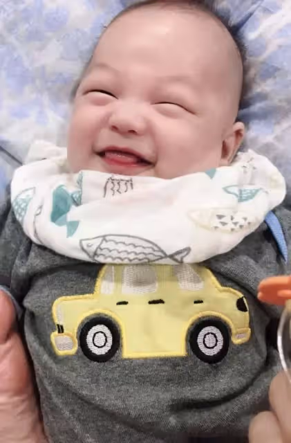 坐月子幸運遇到超人婆婆!每天煮豐盛月子餐+幫孩子洗澡,疼她疼到「連親家都讚好!」