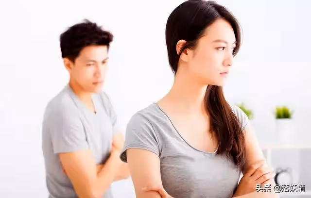 小叔子欠50萬,公婆讓大兒媳賣陪嫁房替他還錢:陪嫁房是我兒子的