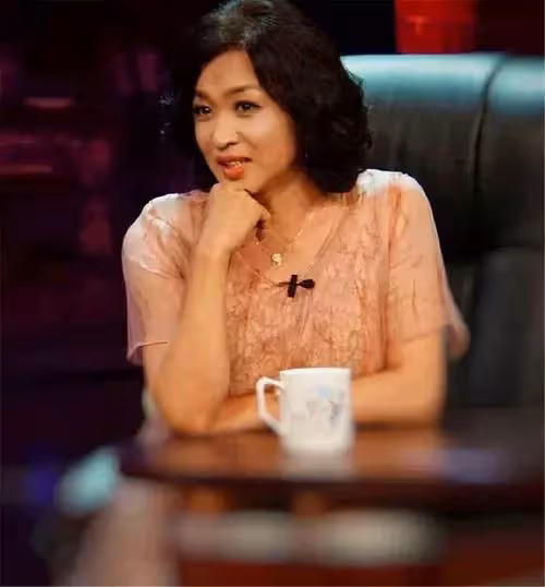 「你媽媽是個男的！」，金星兒子被同學嘲笑，孩子霸氣回懟，比媽媽金星還「毒舌」
