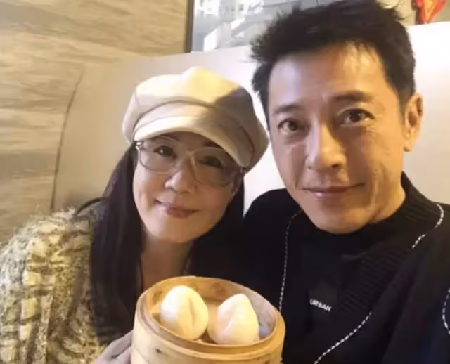 明星夫妻為了不變老!堅持28年不吃肉不生子 如今56歲「卻像65歲」近照曝光不敢認