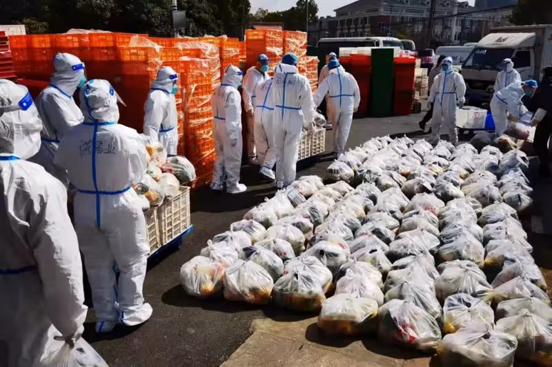 被坑了?52歲男星「花9000元買一箱菜」被老婆罵翻 公開帳單「菜價飆升30倍」:1家8口吃不飽