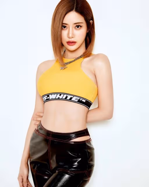 DJ Soda被趕下飛機當眾脫褲！　航空公司道歉了