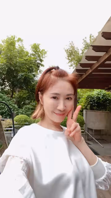 母女公開同框！李翊君豪砸千萬「獨生女花3年半」從名校畢業　愛女「偷翻母手機」不捨吐最大心願