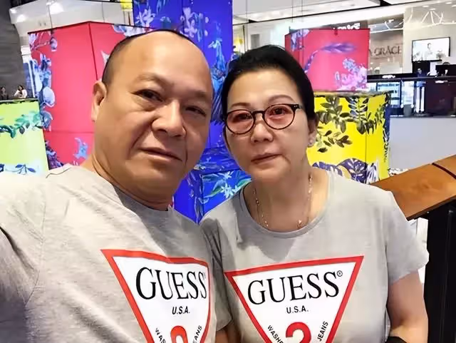 眾星雲集!狄龍夫婦被目擊「在老友豪宅聚會」 畫面曝光「驚見多位熟面孔」網驚:好久不見