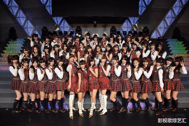 日本AKB48組合，演藝技術不佳的她們，是如何成為「宅男女神」的？