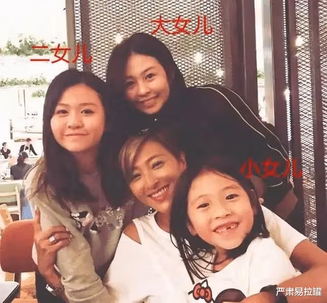 富豪老公剛出事，她就急忙把女兒推進圈了？！