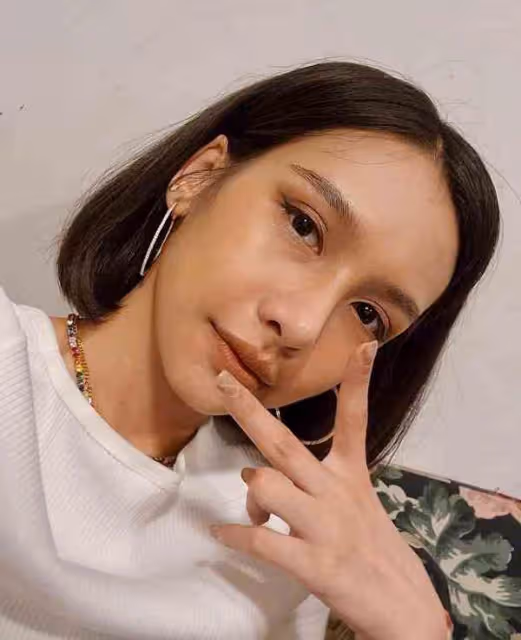泰國一歌手因新冠後遺症罹患聲帶肌無力 無法唱歌 泰國一歌手因新冠後遺症罹患聲帶肌無力具體詳情