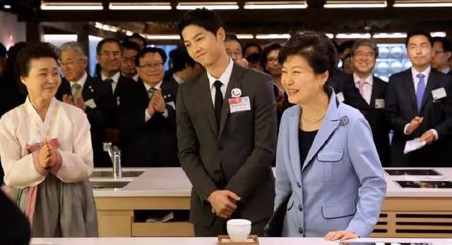 離婚2年後,宋慧喬又把婚戒帶回去了,這是什麼神操作?