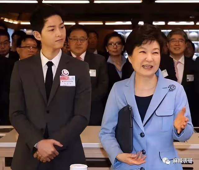 離婚2年後,宋慧喬又把婚戒帶回去了,這是什麼神操作?