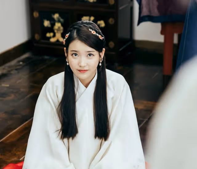 iu是什麼娛樂公司的,iu的作品有哪些