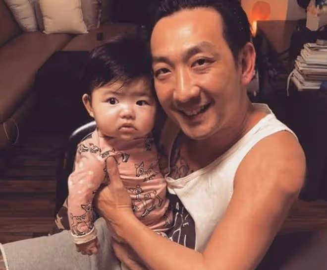 李燦森女兒登十大風雲人物,妻子被批當她是搖錢樹,回應顯高情商