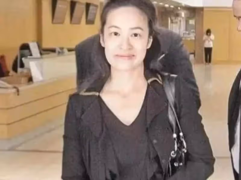香港豪門丈夫不想生孩子，法律系老婆「堅持維護自己權利」，最終失婚獲12億贍養費