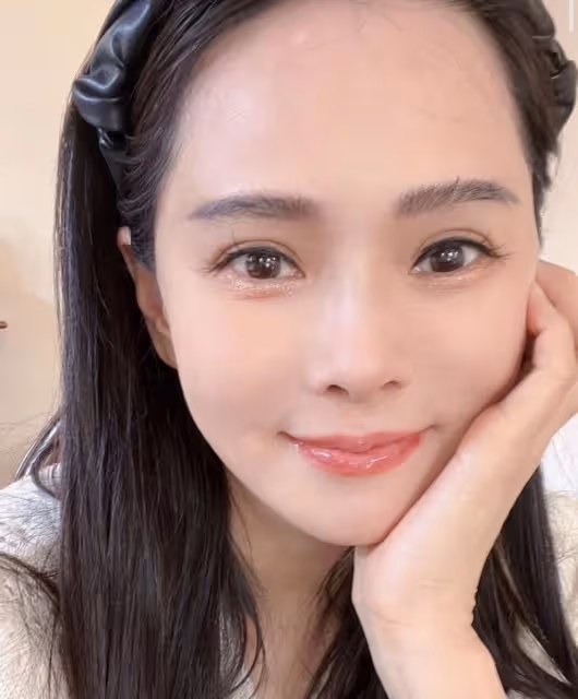 隔2年更新IG曬超近自拍　伊能靜1舉動流露對兒子的愛