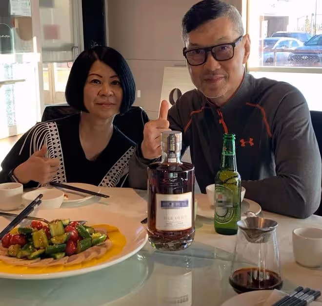 63歲周比利定居加拿大！近照頭髮花白鬍子拉碴，結婚多年無子女
