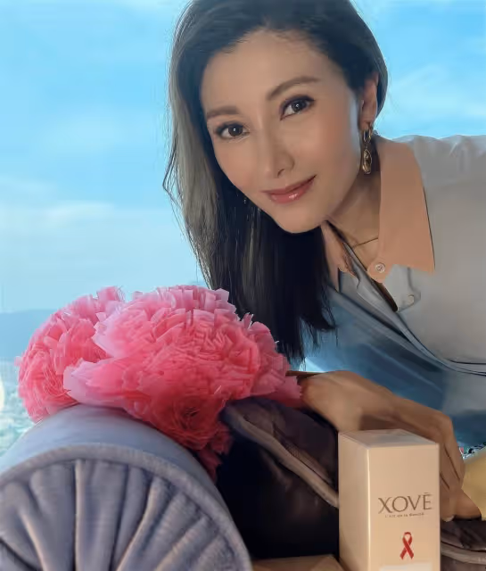 洪欣曬雙下巴扭轉負評　真面目反被讚美過李嘉欣！