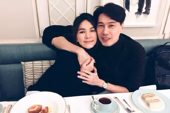 SHE里的「假小子」變辣媽!Ella曾被嘲嫁不出去,如今「結婚十周年」,生活現狀讓人羨慕