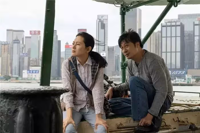 香港電影「復蘇年」,周潤發、鄭伊健再出山,華仔古仔強勢回歸,「2022港片」靠他們撐下去