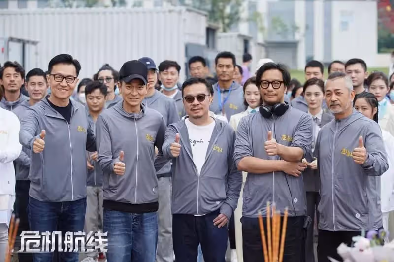 香港電影「復蘇年」,周潤發、鄭伊健再出山,華仔古仔強勢回歸,「2022港片」靠他們撐下去