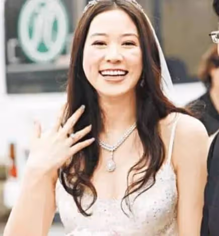 她天生旺夫命!丈夫「用2套房當聘禮」才娶到她 她婚後卻從不工作「反讓丈夫賺千億」