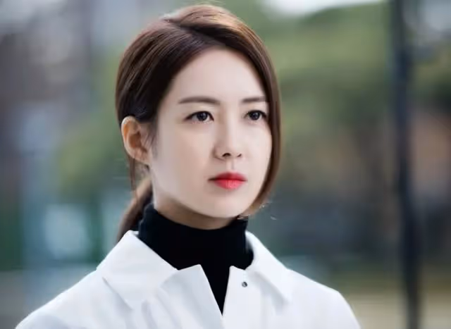 李枖原：憑藉《善德女王》爆紅，23歲閃婚豪門生三胎