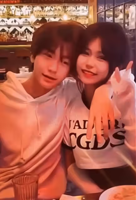 天天的女友閨蜜發文,承認兩人戀愛關係,她學習好不是小太妹