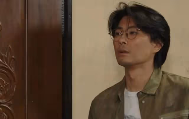 終於「回家」！TVB人氣螢屏情侶成功團聚，二人劇中見面激動相擁