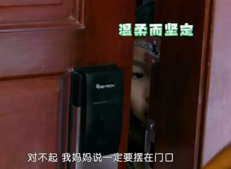 機智蔡少芬用「暗號」教女兒防人販子！非常值得借鑒！