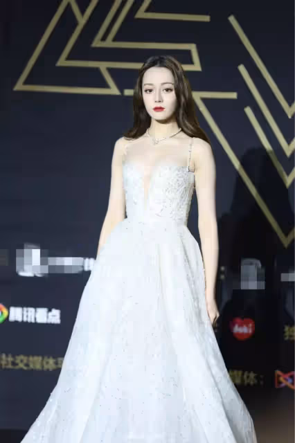 趙麗穎熱巴楊冪罕見「同框」！關掉十級美顏，真實顏值一目了然