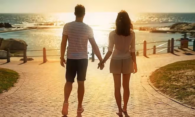 婆婆生病老公讓陪床伺候,母親生病他卻不讓照顧:你爸媽有親兒子