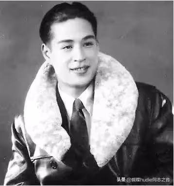 秦怡的老公金焰當年是多麼的帥