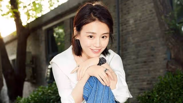 傳馬思純在英國待產　與男友互動被指像女傭