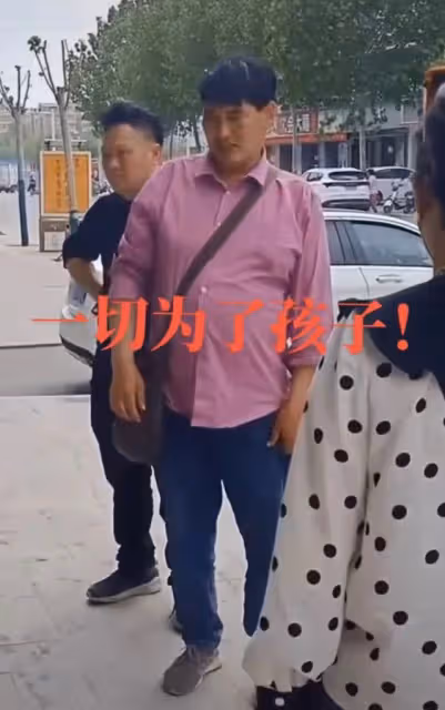 曝朱小偉未婚妻辭去教師工作，欲開店當老闆，大衣哥花50萬買店面