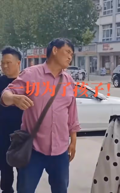 曝朱小偉未婚妻辭去教師工作，欲開店當老闆，大衣哥花50萬買店面